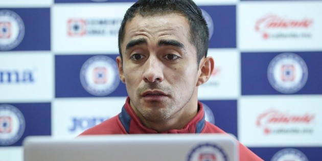 Rafael Baca offers a pass at the expense of Cruz Azul ahead of the criticism of the affidavit