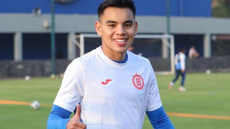 Charly Rodríguez debuta con Cruz Azul esta noche.