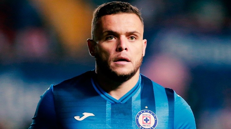 Jonathan Rodríguez dejó de ser jugador de Cruz Azul después de tres años.