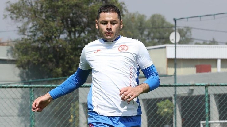 Pablo Aguilar sí fue convocado por Cruz Azul para enfrentar a América.